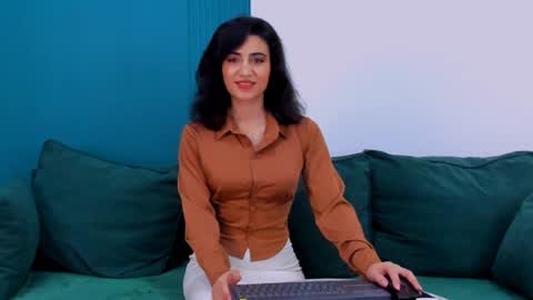 Snapshot of maya_rogerss chatting on 2, 2, 2025 Maya online show from 2, 2, 2025