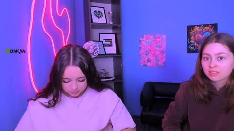 Snapshot of maya_venz chatting on 8, 4, 2026 Maya online show from 8, 4, 2026