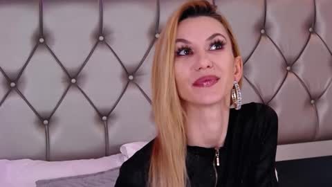 Maya online show from 4, 2, 2026