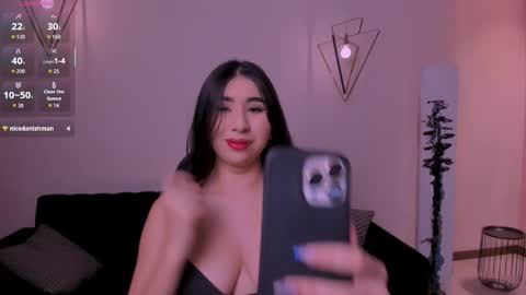 Snapshot of mayamoretti chatting on 16, 10, 2025 Maya online show from 16, 10, 2025