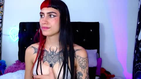 Snapshot of mayaredd chatting on 6, 2, 2025 mayaredd online show from 6, 2, 2025