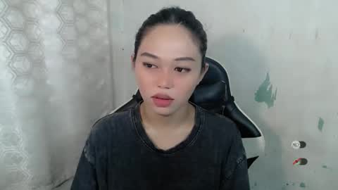 Snapshot of mayasally_ chatting on 5, 4, 2026 mayasally_ online show from 5, 4, 2026