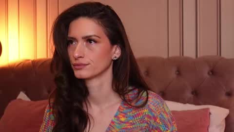 Snapshot of mayavixxen chatting on 4, 3, 2025 MayaVixxen online show from 4, 3, 2025