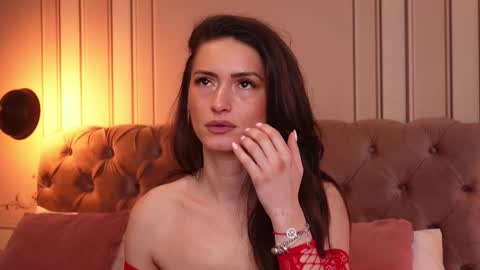 Snapshot of mayavixxen chatting on 10, 3, 2025 MayaVixxen online show from 10, 3, 2025