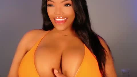 MayBabi online show from 22, 11, 2025