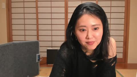 Snapshot of maybenanako chatting on 8, 2, 2025 Nanako online show from 8, 2, 2025