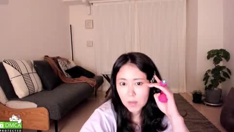 Snapshot of maybenanako chatting on 15, 11, 2025 Nanako online show from 15, 11, 2025