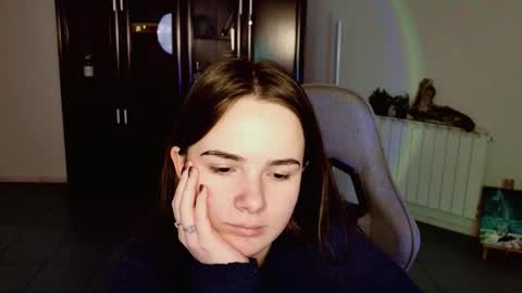 maybloom_ online show from 7, 1, 2026