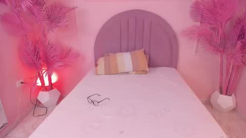 mayevanss online show from 1, 10, 2025