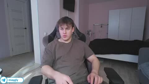 Snapshot of maygly chatting on 31, 3, 2026 Slava and Alextatto online show from 31, 3, 2026