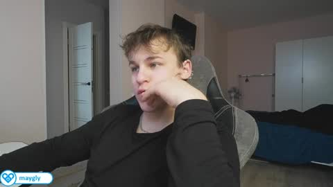 Snapshot of maygly chatting on 10, 4, 2026 Slava and Alextatto online show from 10, 4, 2026