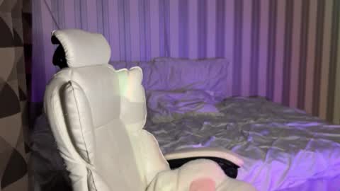 mayvi_cold online show from 12, 10, 2025