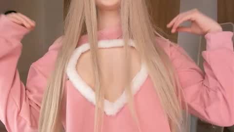 Snapshot of mayya_cuute chatting on 16, 3, 2026 Mila online show from 16, 3, 2026