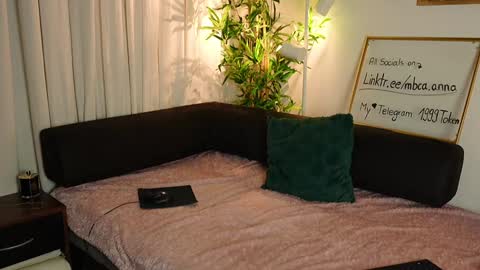 Snapshot of mbca chatting on 22, 1, 2025 Anna IG mbca anna online show from 22, 1, 2025