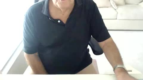 Snapshot of mbeastie chatting on 12, 3, 2026 Beastie online show from 12, 3, 2026