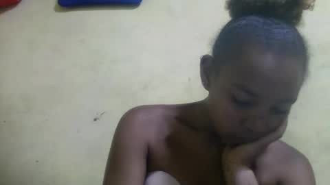 mbotyfeliciaa online show from 4, 2, 2026