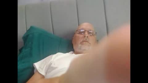 Snapshot of mbravo420 chatting on 29, 4, 2026 mbravo420 online show from 29, 4, 2026