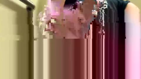 Snapshot of mcedillo412 chatting on 5, 5, 2026 Mar online show from 5, 5, 2026