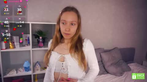 Snapshot of mckenziedyen chatting on 2, 12, 2025 Mary online show from 2, 12, 2025