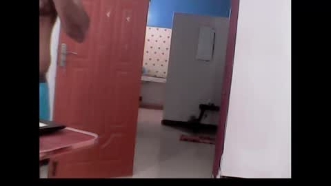 Snapshot of me_hai12 chatting on 11, 12, 2024 me_hai12 online show from 11, 12, 2024