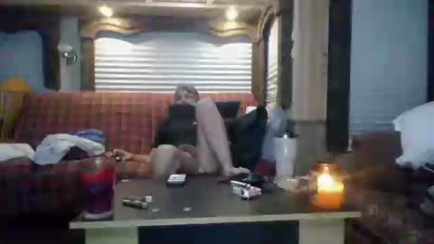 Snapshot of me_him_us_them chatting on 8, 11, 2025 me_him_us_them online show from 8, 11, 2025