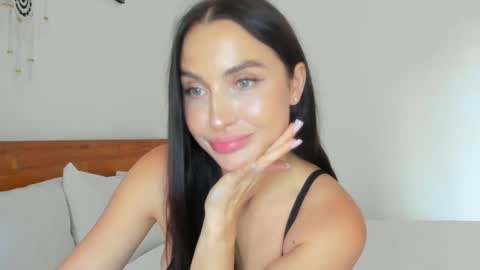 Snapshot of me_lina_ chatting on 24, 2, 2025 Alice online show from 24, 2, 2025