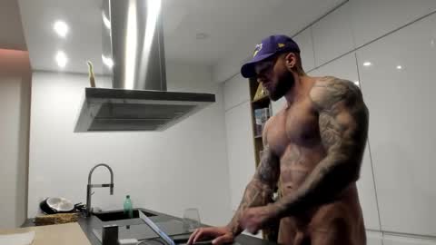 Snapshot of mealphamale chatting on 4, 12, 2024 Alpha Male online show from 4, 12, 2024