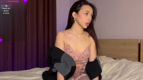Snapshot of meangel_ chatting on 29, 4, 2026 Adriana online show from 29, 4, 2026