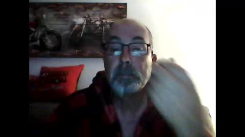 Snapshot of meathome3 chatting on 3, 5, 2026 me at home online show from 3, 5, 2026
