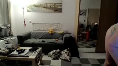 Snapshot of meazenfree2617 chatting on 16, 11, 2025 meazenfree2617 online show from 16, 11, 2025