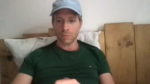 Snapshot of mecdelille_30 chatting on 2, 5, 2026 mecdelille online show from 2, 5, 2026