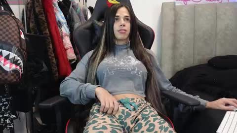   online show from 28, 12, 2024