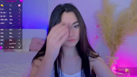 Snapshot of medina_andress chatting on 21, 4, 2026 Dina online show from 21, 4, 2026