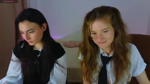 Snapshot of medina_andress chatting on 25, 4, 2026 Dina online show from 25, 4, 2026