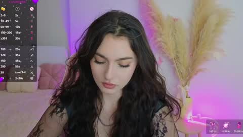 Snapshot of medina_andress chatting on 20, 5, 2026 Dina online show from 20, 5, 2026