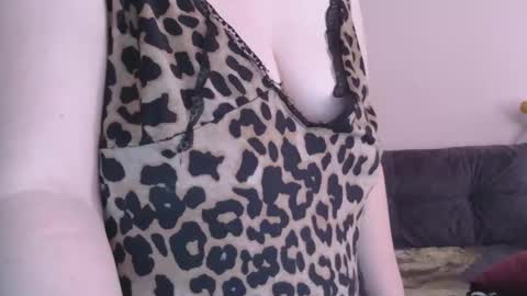 Snapshot of medjik_lool chatting on 22, 3, 2026 Oltereodora-lima online show from 22, 3, 2026