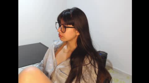 Snapshot of meg4nmiau chatting on 26, 4, 2026 Meg4n Miauuuu online show from 26, 4, 2026