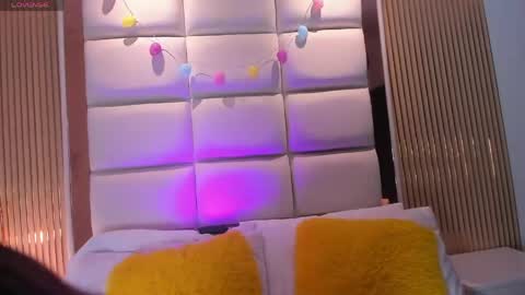 Snapshot of megaan_rouse chatting on 3, 5, 2026 megaan_rouse online show from 3, 5, 2026