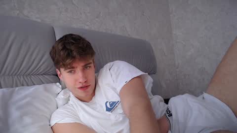 Snapshot of megamaxxxl chatting on 1, 2, 2025 Max online show from 1, 2, 2025