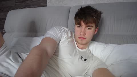 Snapshot of megamaxxxl chatting on 4, 2, 2025 Max online show from 4, 2, 2025