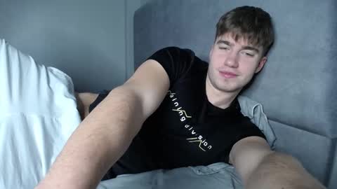 Snapshot of megamaxxxl chatting on 21, 12, 2025 Max online show from 21, 12, 2025