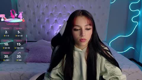 Megan  online show from 27, 11, 2025