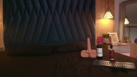 Snapshot of megan_beaumontx chatting on 9, 6, 2026 M E G A N online show from 9, 6, 2026