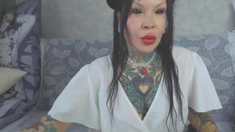 Helena Tuman online show from 31, 5, 2026
