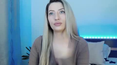 Megan Blazee  online show from 25, 2, 2025