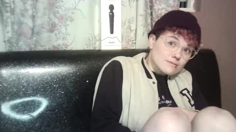 Megan and sophi online show from 22, 12, 2024