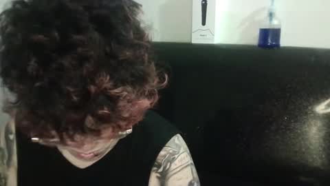 Megan and sophi online show from 4, 2, 2025