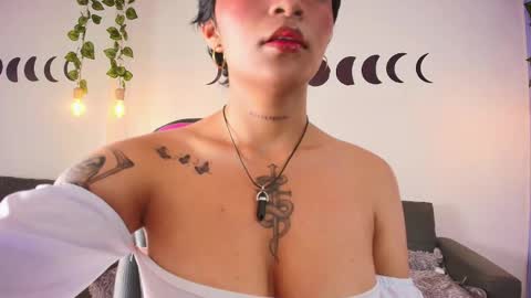 Snapshot of megan_hottts chatting on 7, 1, 2026 megan_hottts online show from 7, 1, 2026