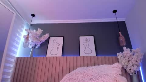     online show from 15, 2, 2025