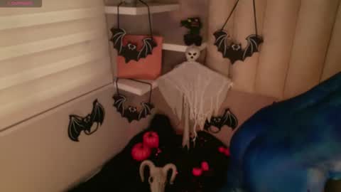     online show from 10, 10, 2025